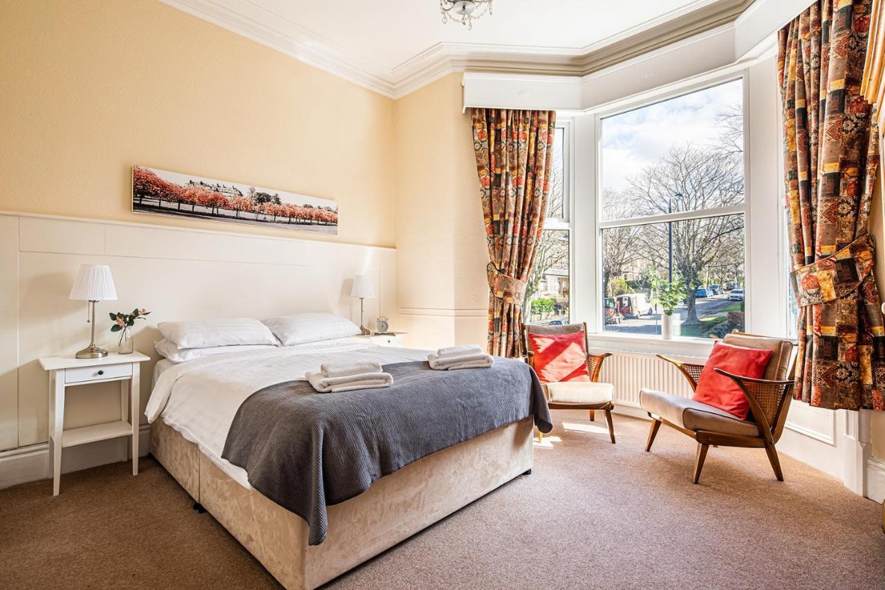 Fountains Guest House - Harrogate Stays מראה חיצוני תמונה