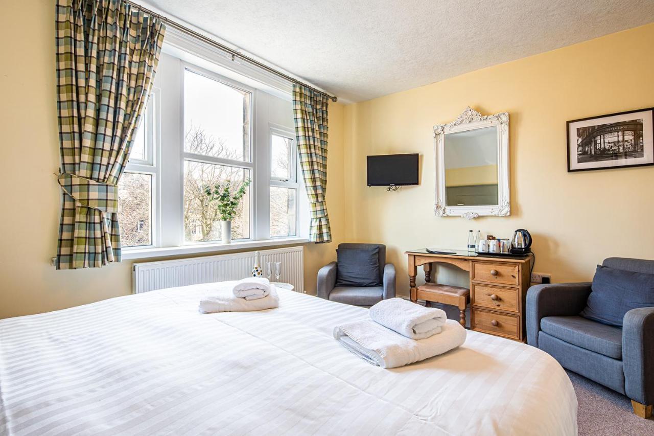 Fountains Guest House - Harrogate Stays מראה חיצוני תמונה
