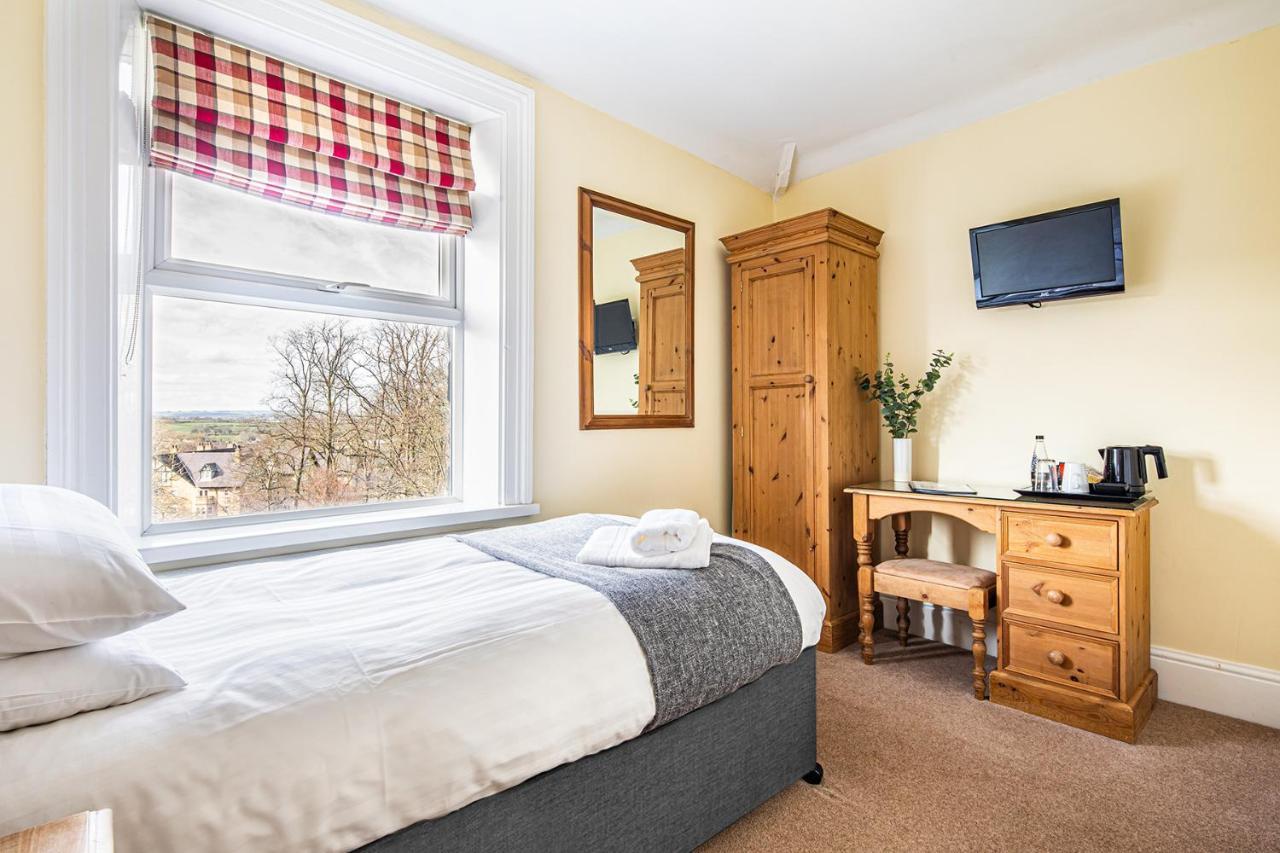 Fountains Guest House - Harrogate Stays מראה חיצוני תמונה