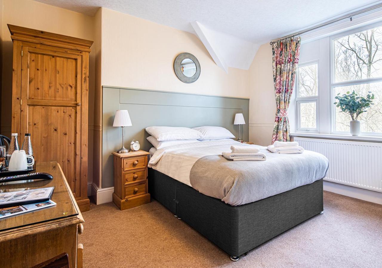 Fountains Guest House - Harrogate Stays מראה חיצוני תמונה