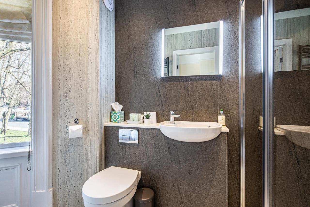 Fountains Guest House - Harrogate Stays מראה חיצוני תמונה
